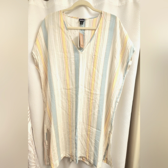 NWT Patagonia Lightweight A/C Cover-Up - Sunwash: Birch White - Picture 2 of 8